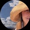 annika_bee
